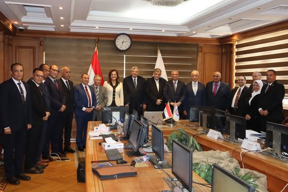 اللجنة المختصة بترشيح السادة رؤساء الجامعات تجري مقابلات السادة المتقدمين لرئاسة جامعة كفرالشيخ بمقر أمانة المجلس الأعلى للجامعات