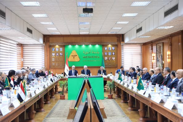 وزير التعليم العالي يترأس اجتماع المجلس الأعلى للجامعات بجامعة المنوفية بحضور أمين عام المجلس الأعلى للجامعات