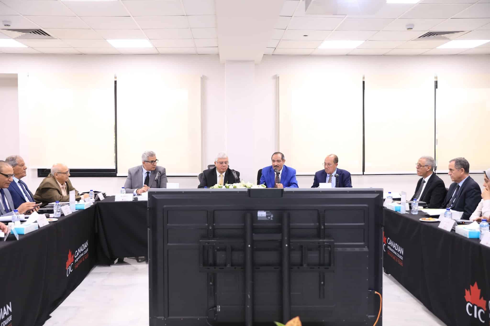 وزير التعليم العالي يترأس اجتماع مجلس شؤون المعاهد العالية الخاصة بحضور أمين المجلس الأعلى للجامعات