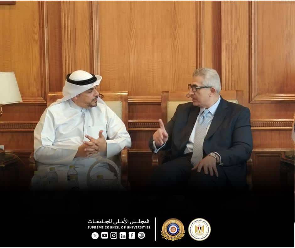 أمين المجلس الأعلى للجامعات يستقبل رئيس المكتب الثقافي الكويتي بالقاهرة بمقر أمانة المجلس