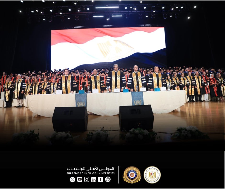 أمين المجلس الأعلى للجامعات يشهد حفل تخرج طلاب الأكاديمية العربية للعلوم والتكنولوجيا والنقل البحري فرع القاهرة في العاصمة الإدارية الجديدة