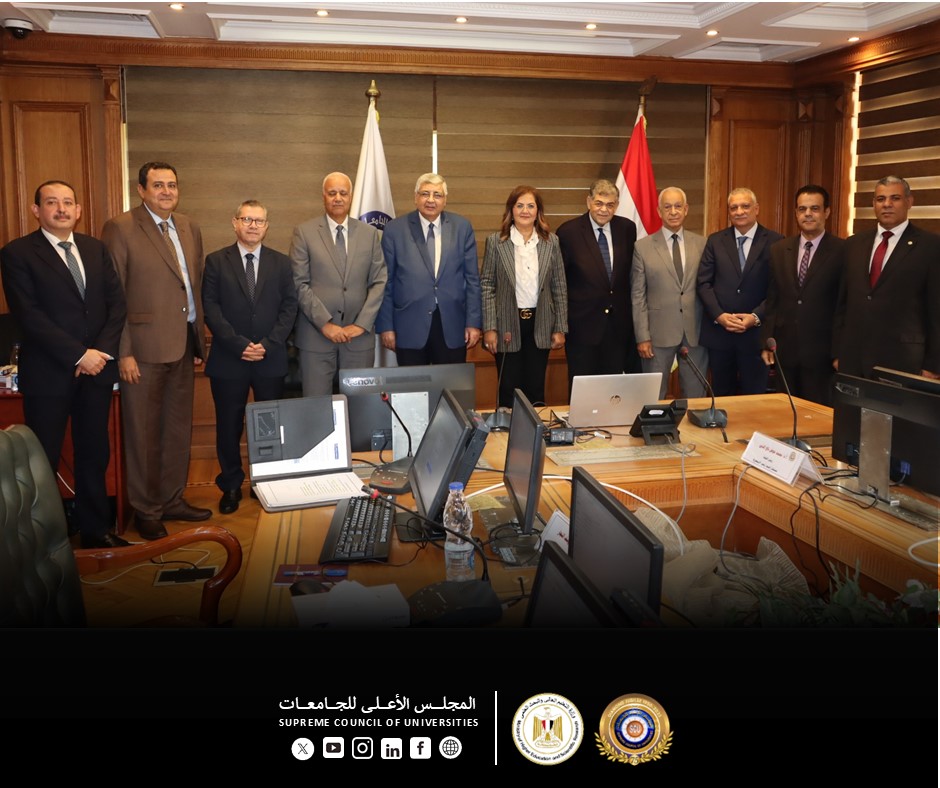 اللجنة المختصة بترشيح السادة رؤساء الجامعات تجري مقابلات السادة المتقدمين لرئاسة جامعة مطروح بمقر أمانة المجلس الأعلى للجامعات