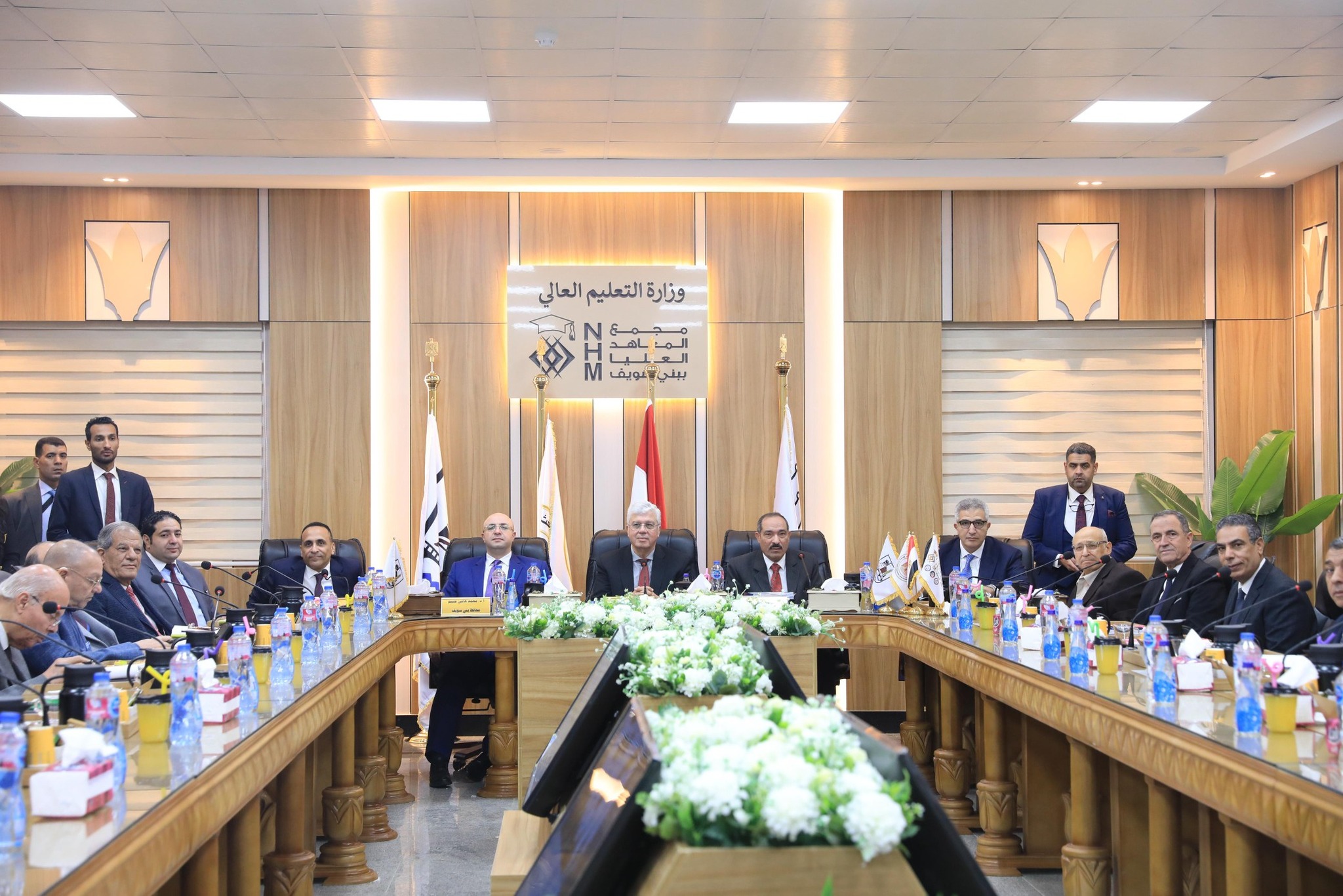 وزير التعليم العالي يترأس اجتماع المجلس الأعلى لشئون المعاهد العالية الخاصة بمجمع المعاهد العليا ببني سويف بحضور أمين المجلس الأعلى للجامعات