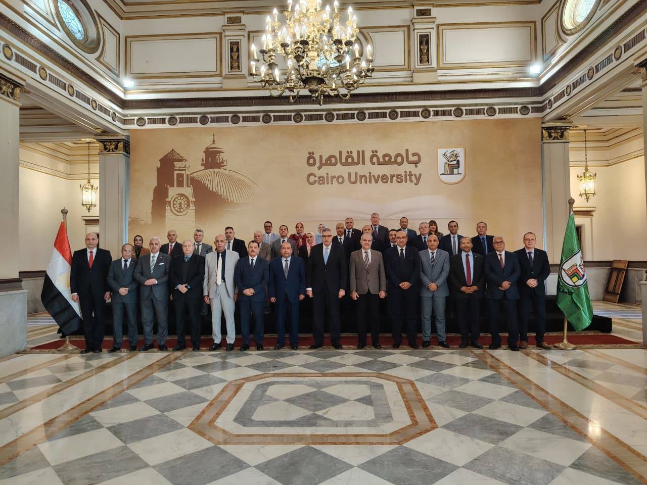 أمين المجلس الأعلى للجامعات يترأس اجتماع المجلس الأعلى لشئون التعليم والطلاب برحاب جامعة القاهرة