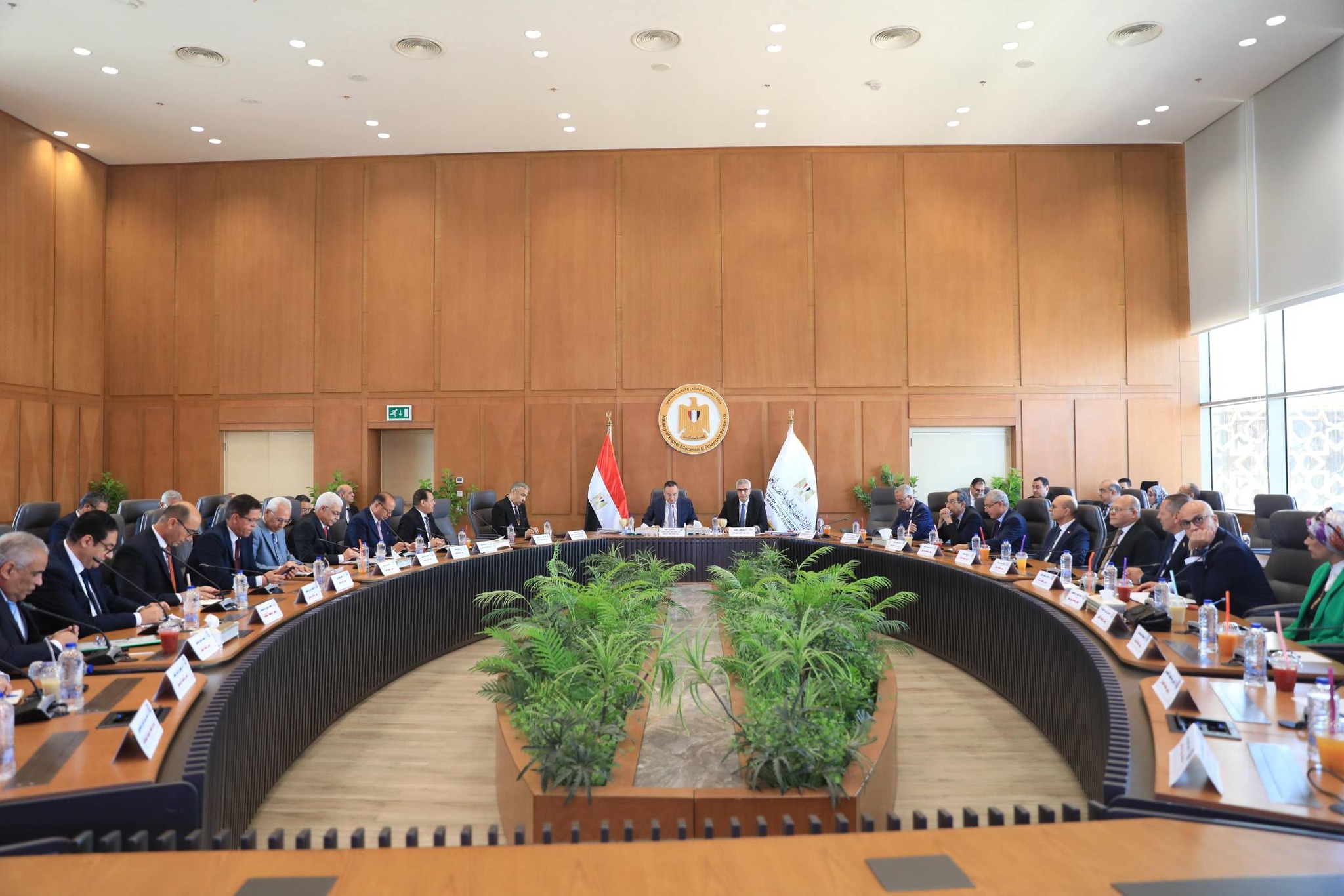 وزير التعليم العالي يترأس اجتماع المجلس الأعلى للجامعات بحضور أمين المجلس الأعلى للجامعات بمقر الوزارة بالعاصمة الجديدة