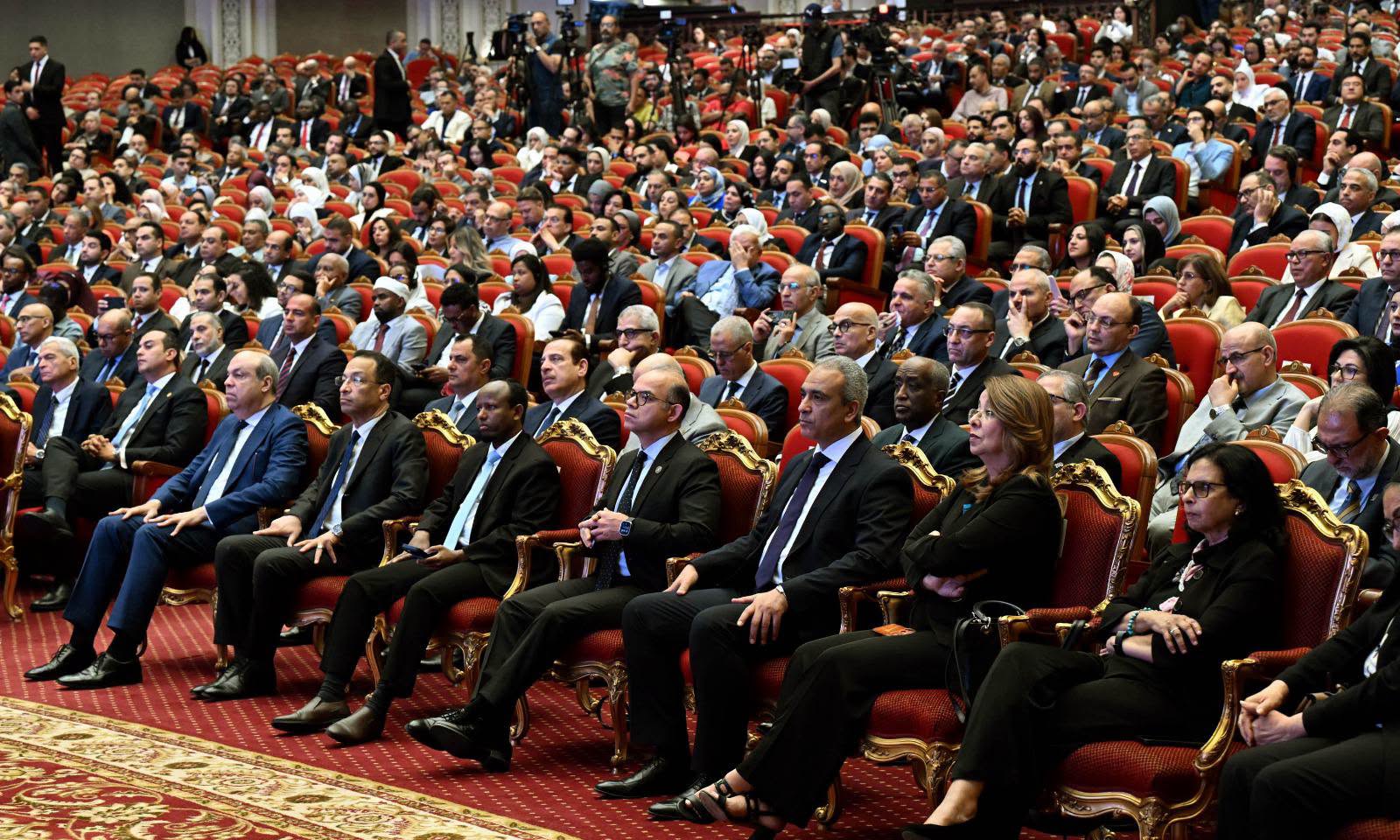 بالإنابة عن فخامة السيد الرئيس: رئيس الوزراء يفتتح فعاليات النسخة الخامسة من المعرض والمؤتمر الطبي الأفريقي بحضور أمين المجلس الأعلى للجامعات