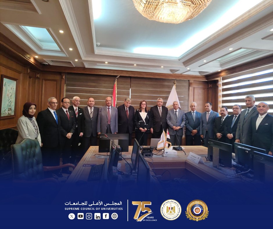 اللجنة المختصة بترشيح السادة رؤساء الجامعات تجري مقابلات السادة المتقدمين لرئاسة جامعة أسيوط بمقر أمانة المجلس الأعلى للجامعات