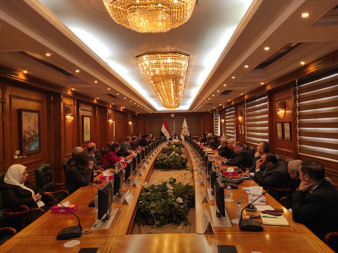 القوائم النهائية للسادة المتقدمين لشغل منصب رئيس الجامعة لجامعات (عـين شمس – بنها – سوهاج – دمنهور – دمياط – الوادي الجديد – مطروح)