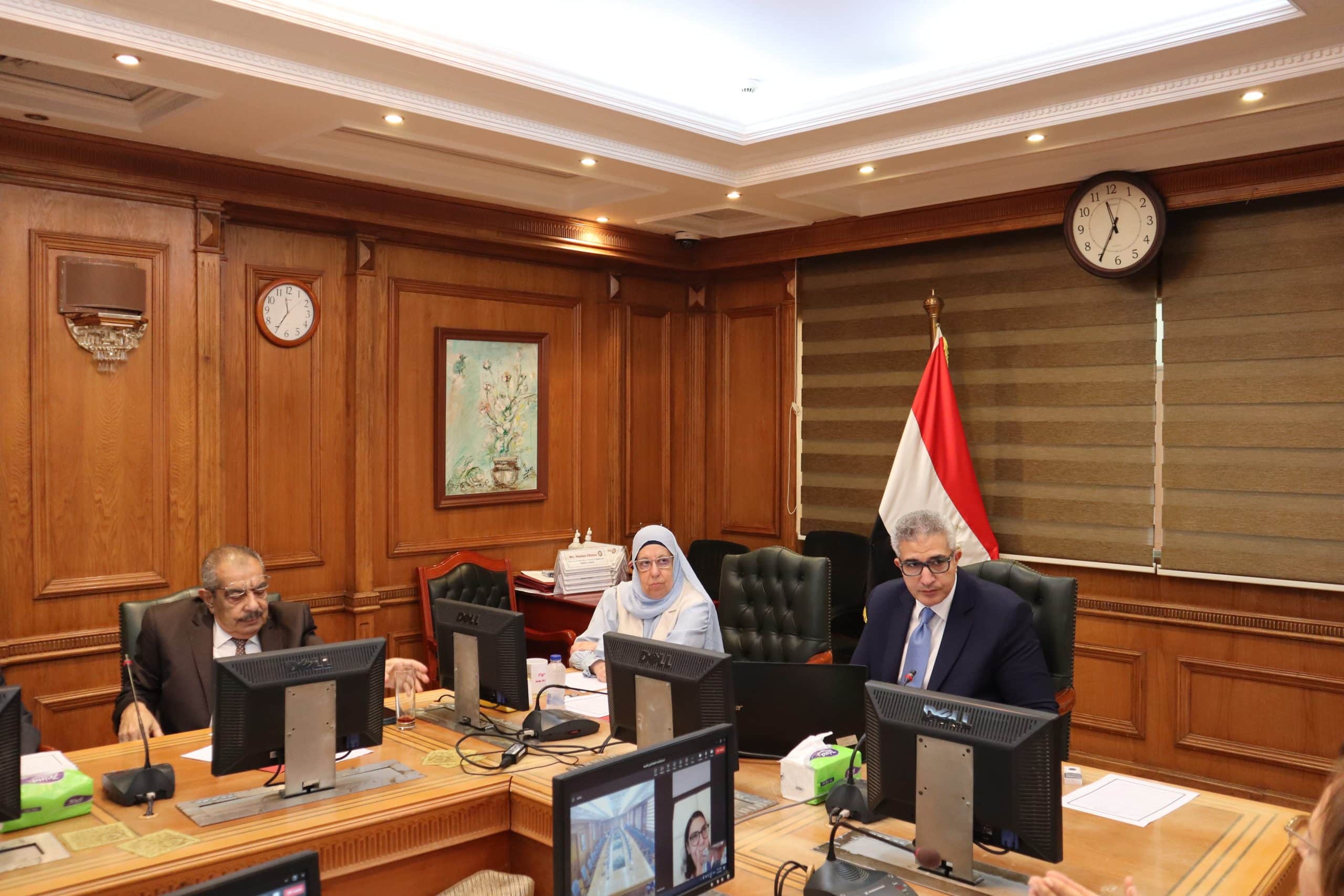 أمين عام المجلس الأعلى للحامعات يرأس اجتماع اللجنة العليا للجان العلمية بمقر أمانة المجلس الأعلى للجامعات