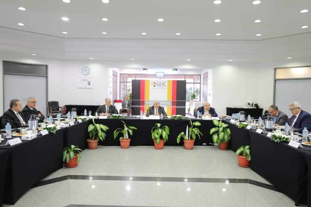 وزير التعليم العالي والبحث العلمي يرأس اجتماع مجلس الجامعات الخاصة بحضور أمين عام المجلس الأعلى للجامعات