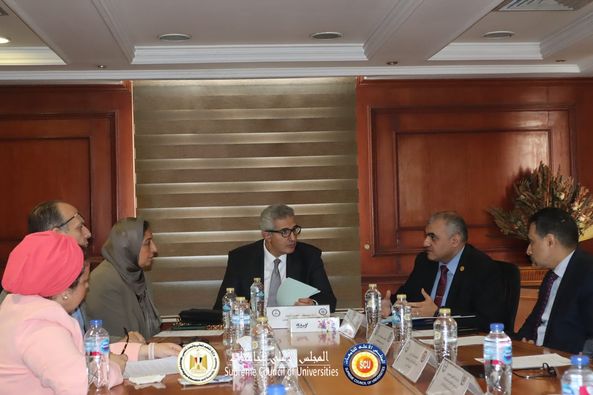 أمين عام المجلس الأعلى للجامعات يترأس اجتماع مجلس إدارة مركز الخدمات الإلكترونية والمعرفية بمقر أمانة المجلس