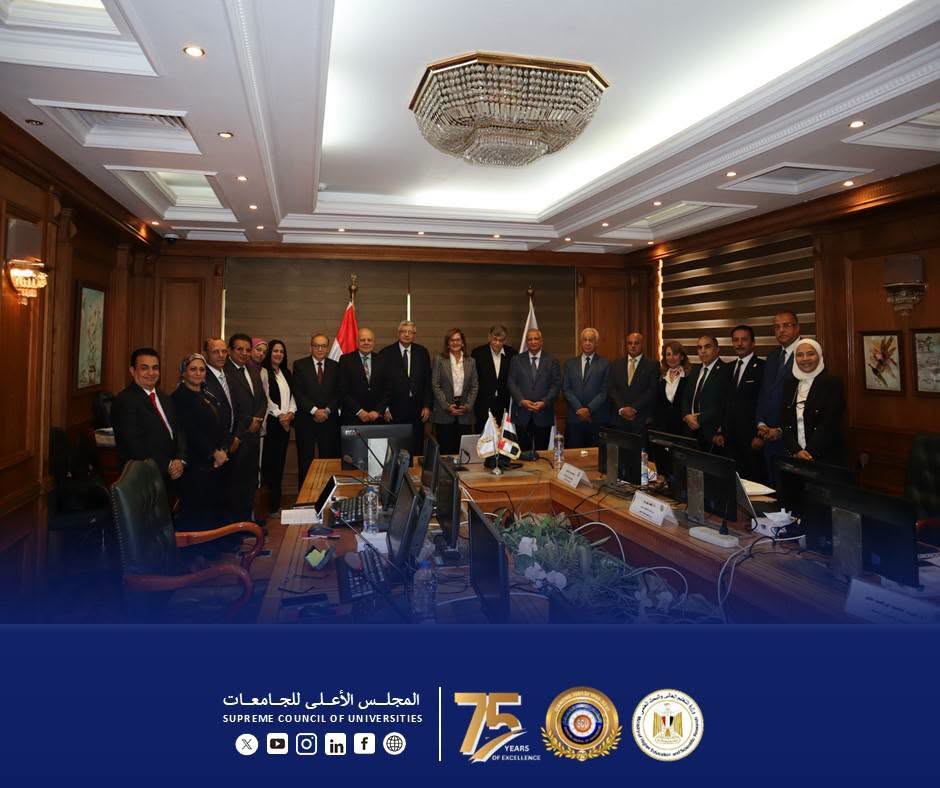 اللجنة المختصة بترشيح السادة رؤساء الجامعات تجري مقابلات السادة المتقدمين لرئاسة جامعة العاصمة بمقر أمانة المجلس الأعلى للجامعات